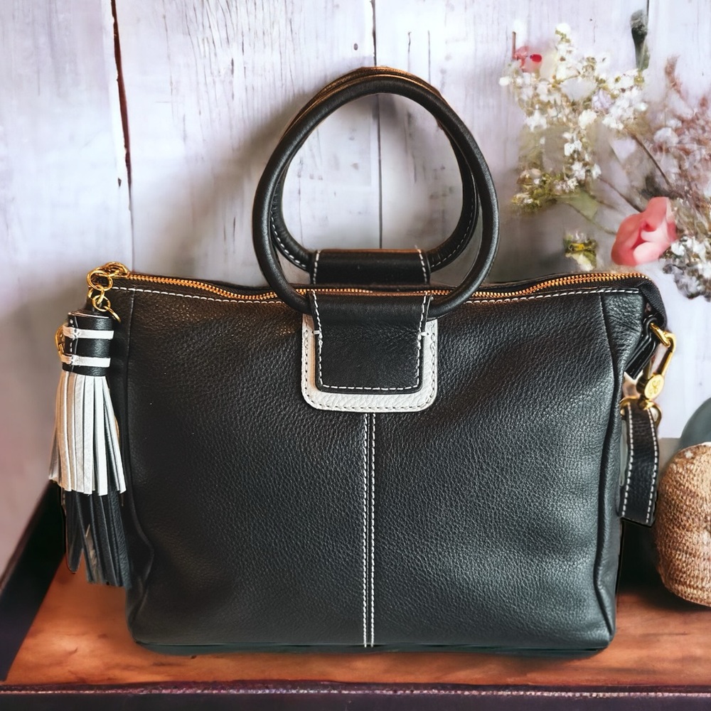 HOBO Sheila Handbag - NWT